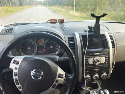 Nissan X-Trail 2,0 dCi 110kW SE 6AT 4x4 2008, photo 5/5