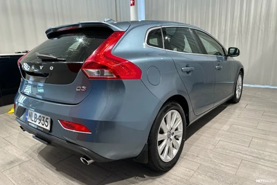Volvo V40 D3 Momentum aut 2013, photo 3/24