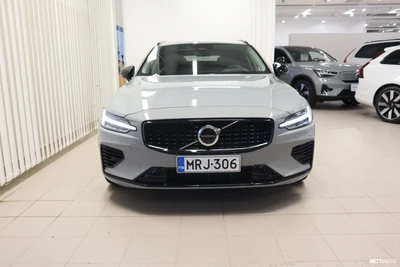 Volvo V60 2025, photo 2/24
