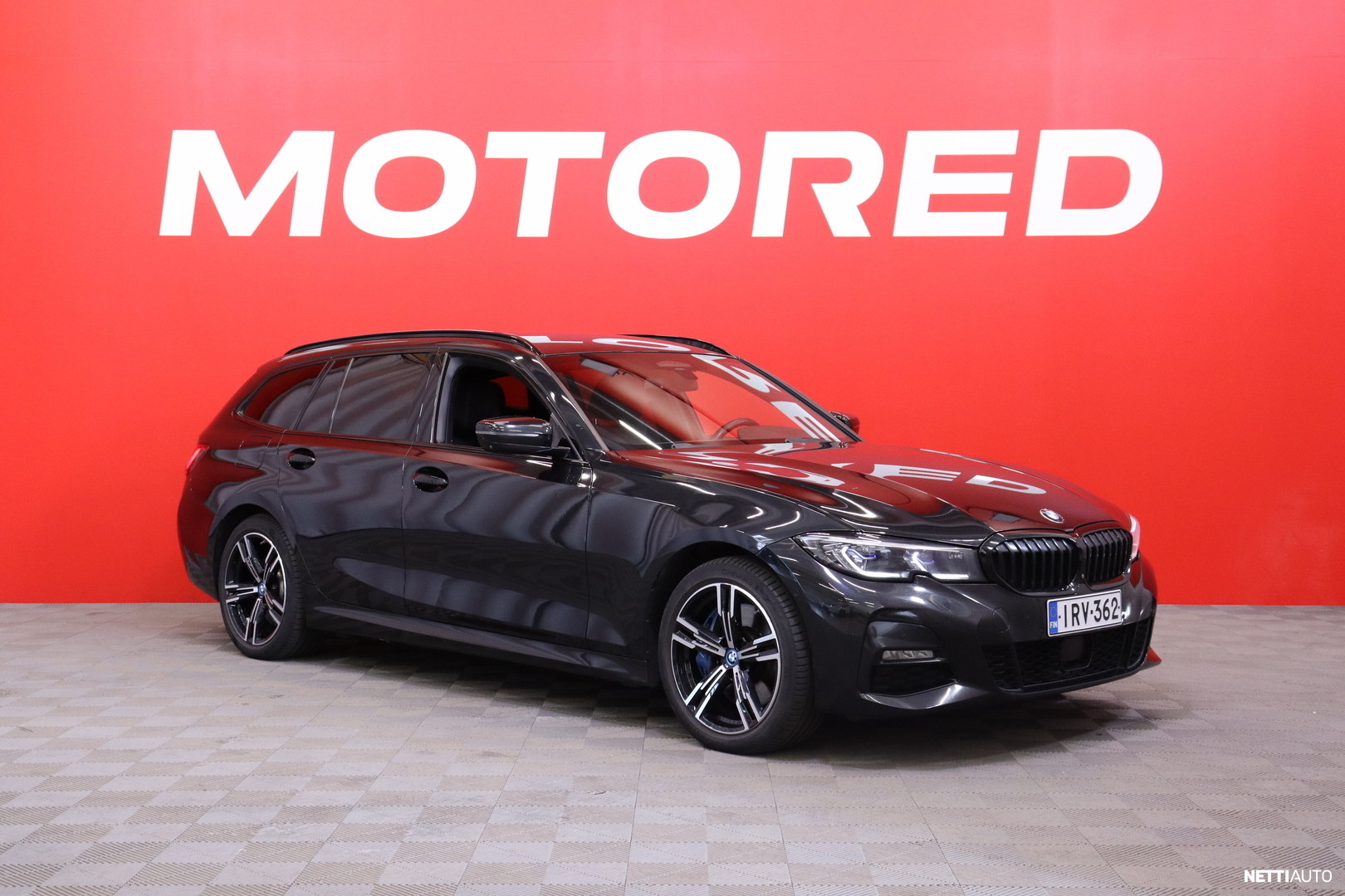 BMW 330
