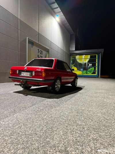 BMW 316 1987, photo 6/12
