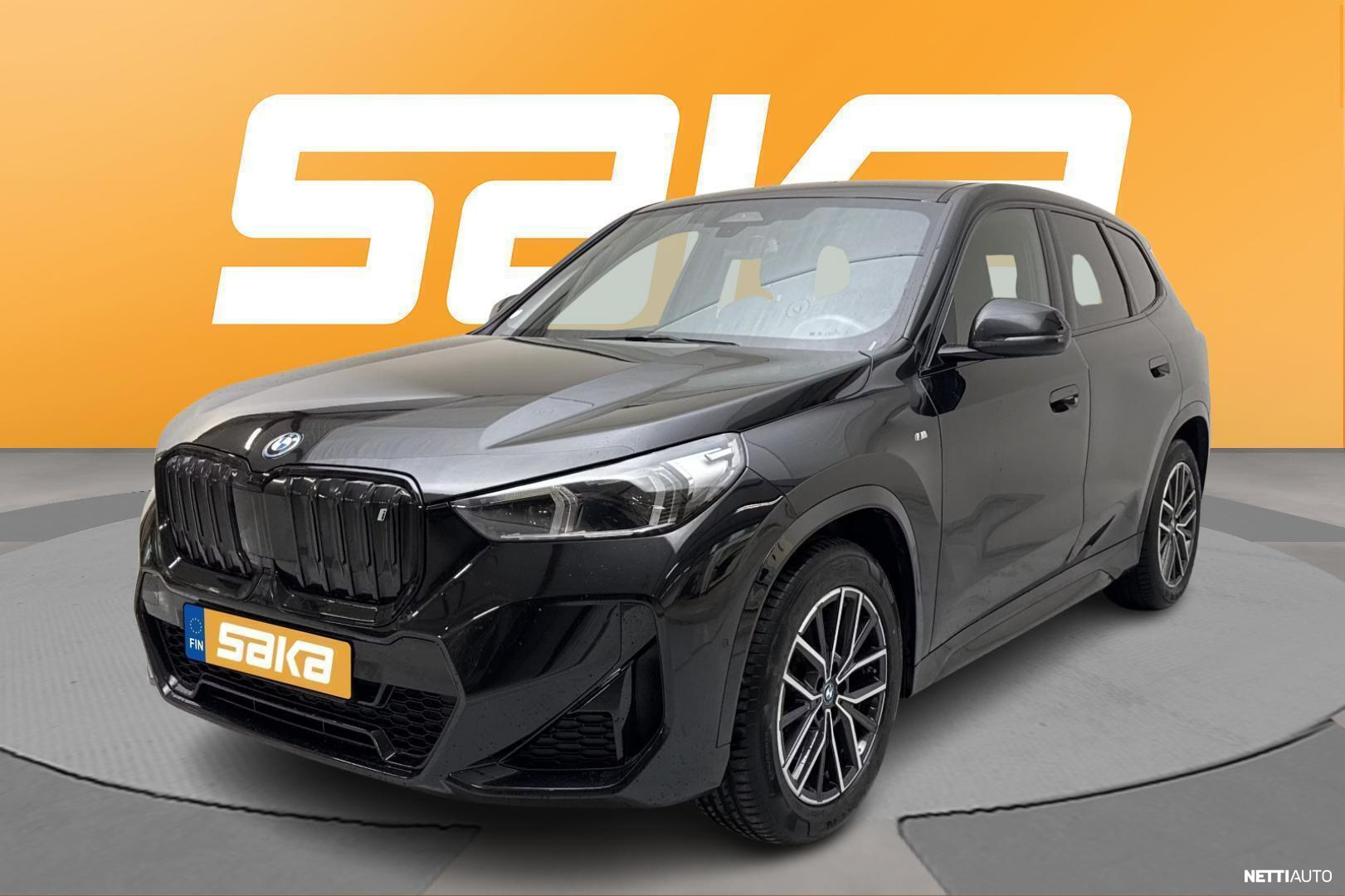 BMW iX1