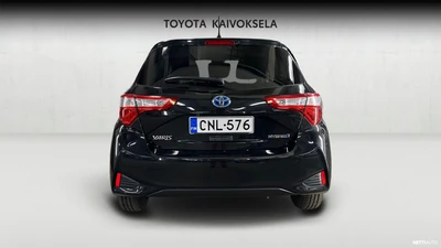 Toyota Yaris 1,5 Hybrid Business 5ov 2019, photo 4/19
