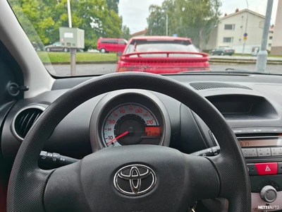 Toyota Aygo 1,0 VVT-i Active 5ov 2014, kuva 3/10