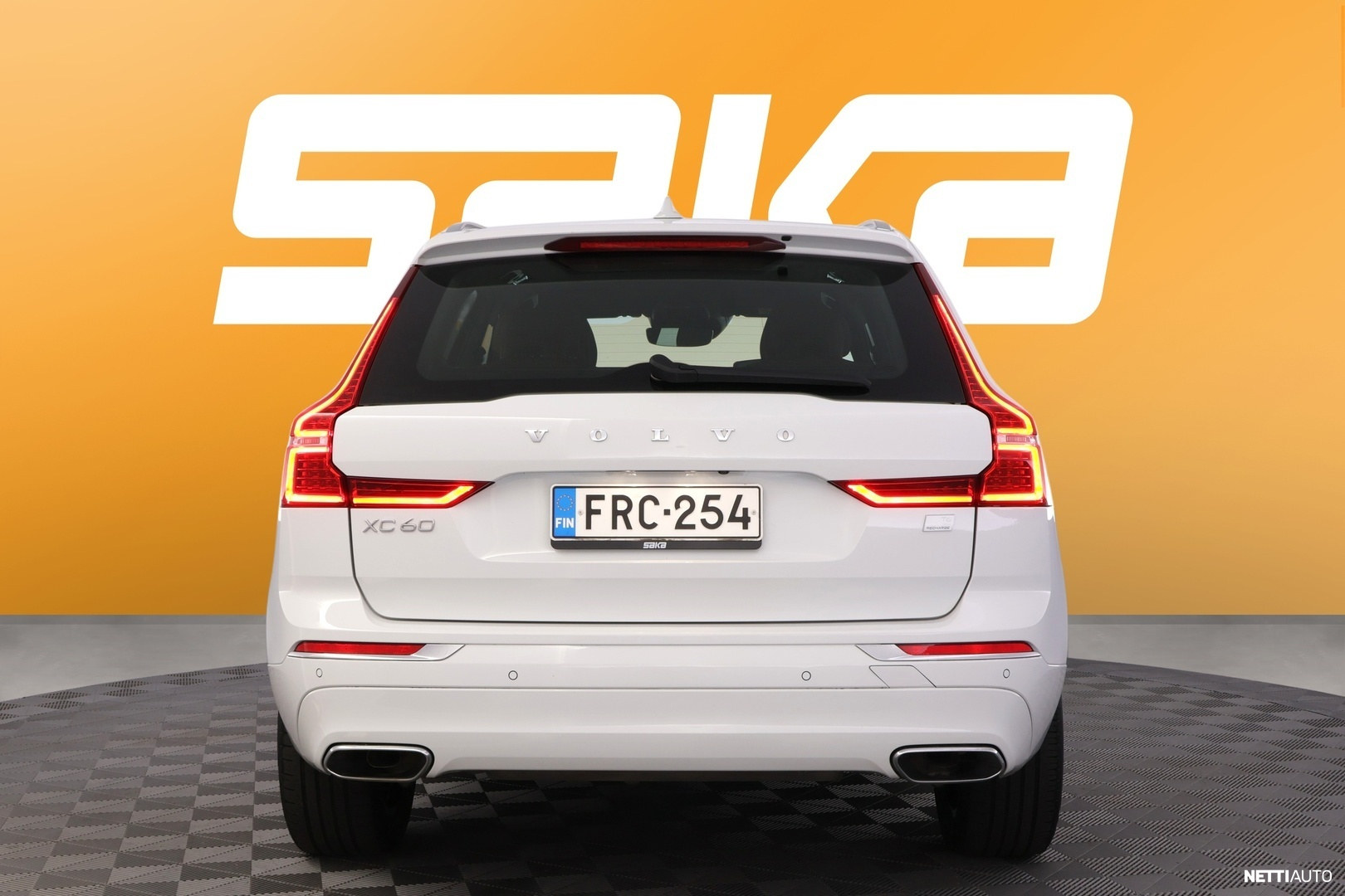 Volvo XC60 2021, photo 7/44