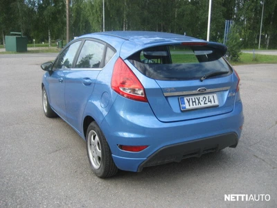 Ford Fiesta 2012, photo 5/13