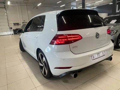 Volkswagen Golf 2017, kuva 7/8