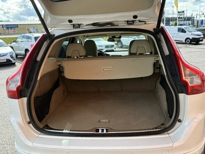 Volvo XC60 D5 AWD Summum aut 2014, kuva 5/8