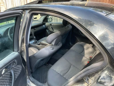 Mercedes-Benz C 200 2002, photo 7/8