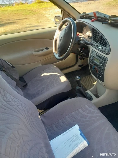 Ford Fiesta 1999, kuva 5/6