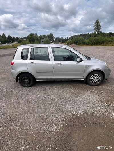 Mazda 2 2005, kuva 4/8