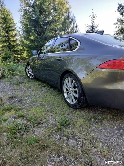 Jaguar XF 20d Pure Aut 2018, photo 3/12