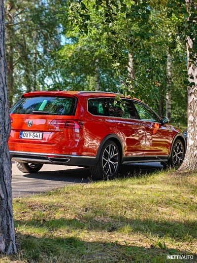 Volkswagen Passat 2016, photo 3/14