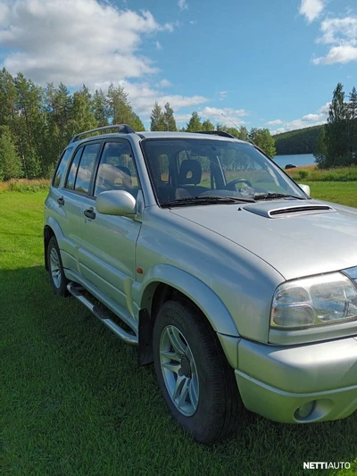 Suzuki Grand Vitara Pakettiauto/maasturi 2005, kuva 2/8