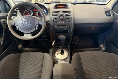 Renault Megane Hatchback 2,0 16V 5d AT 2004, photo 6/19