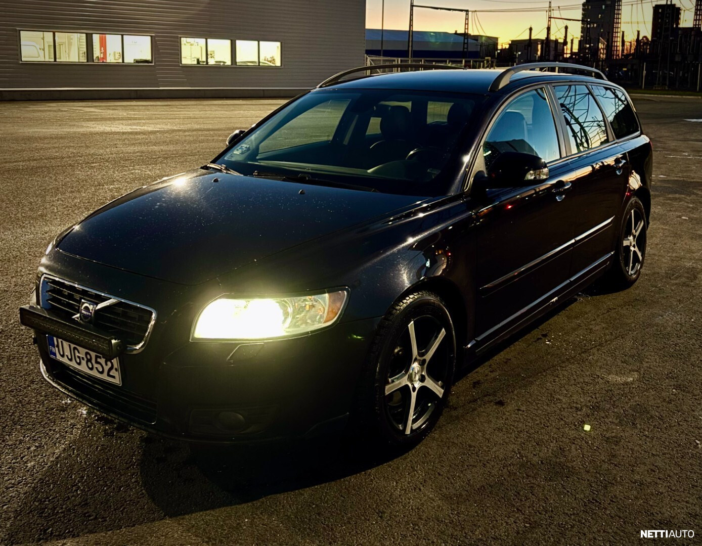 Volvo V50