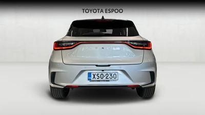Lexus LBX 200h Launch Edition Cool 2024, kuva 4/19