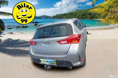 Toyota Auris 2013, kuva 3/5