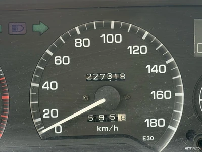 Toyota Corolla 1991, kuva 8/8