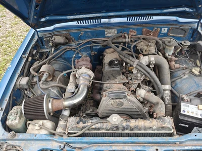 Toyota Hilux 1982, photo 6/7