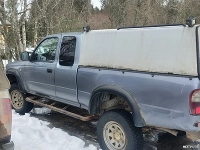 Toyota Hilux 2000, photo 5/8