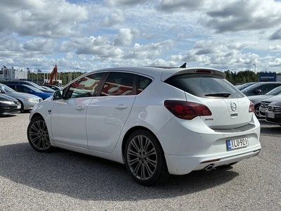 Opel Astra 2014, photo 4/7