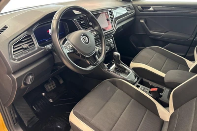 Volkswagen T-Roc 2020, photo 6/32