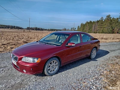 Volvo S60 2,4 (140) Momentum aut 2007, kuva 4/20