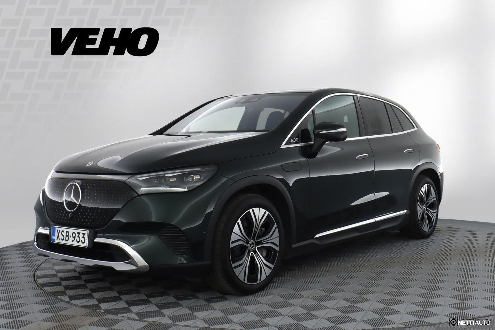Mercedes-Benz EQE SUV