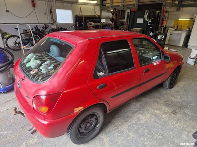 Ford Fiesta 1998, kuva 6/11