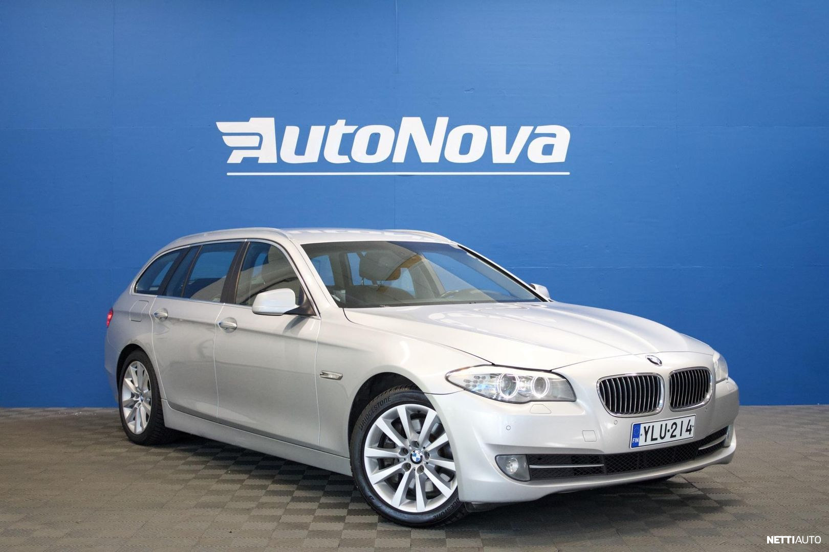 BMW 525
