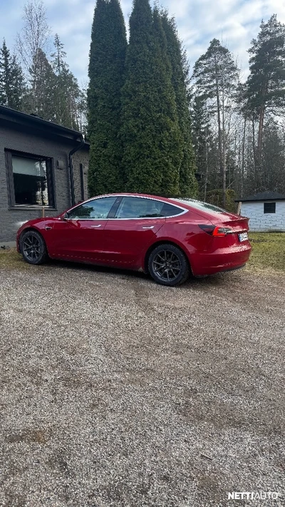Tesla Model 3 Long-Range Dual Motor AWD 2019, photo 3/5