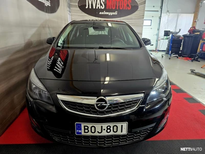 Opel Astra 2010, photo 5/14