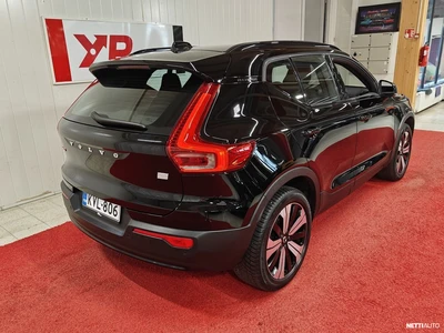 Volvo XC40 2023, photo 3/10