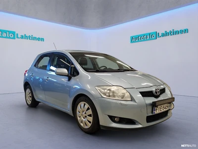 Toyota Auris 2007, photo 3/14