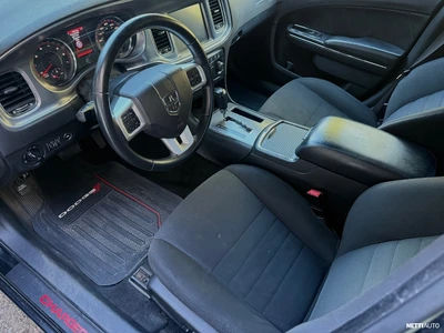 Dodge Charger 5.7 Hemi neliveto facelift 2014, kuva 6/10