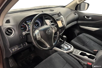 Nissan Navara 2017, photo 6/25