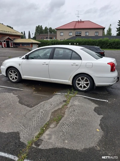 Toyota Avensis Toyota avensis 2003, kuva 2/10