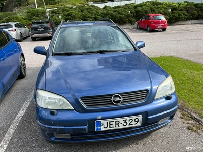 Opel Astra 2,2 16V Sport Caravan 5d 2002, photo 2/9
