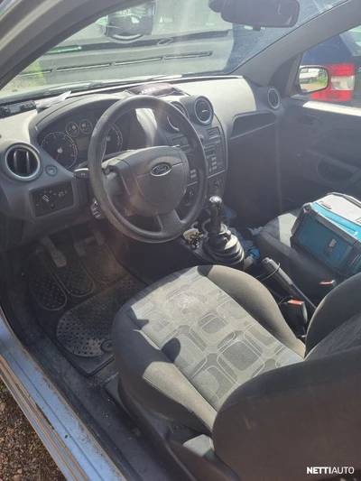 Ford Fiesta Van Pakettiauto 2006, photo 6/6