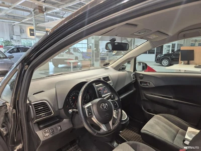 Toyota Verso-S 2014, photo 6/13