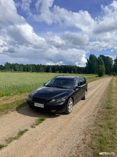 Volvo V70 2004, kuva 2/17