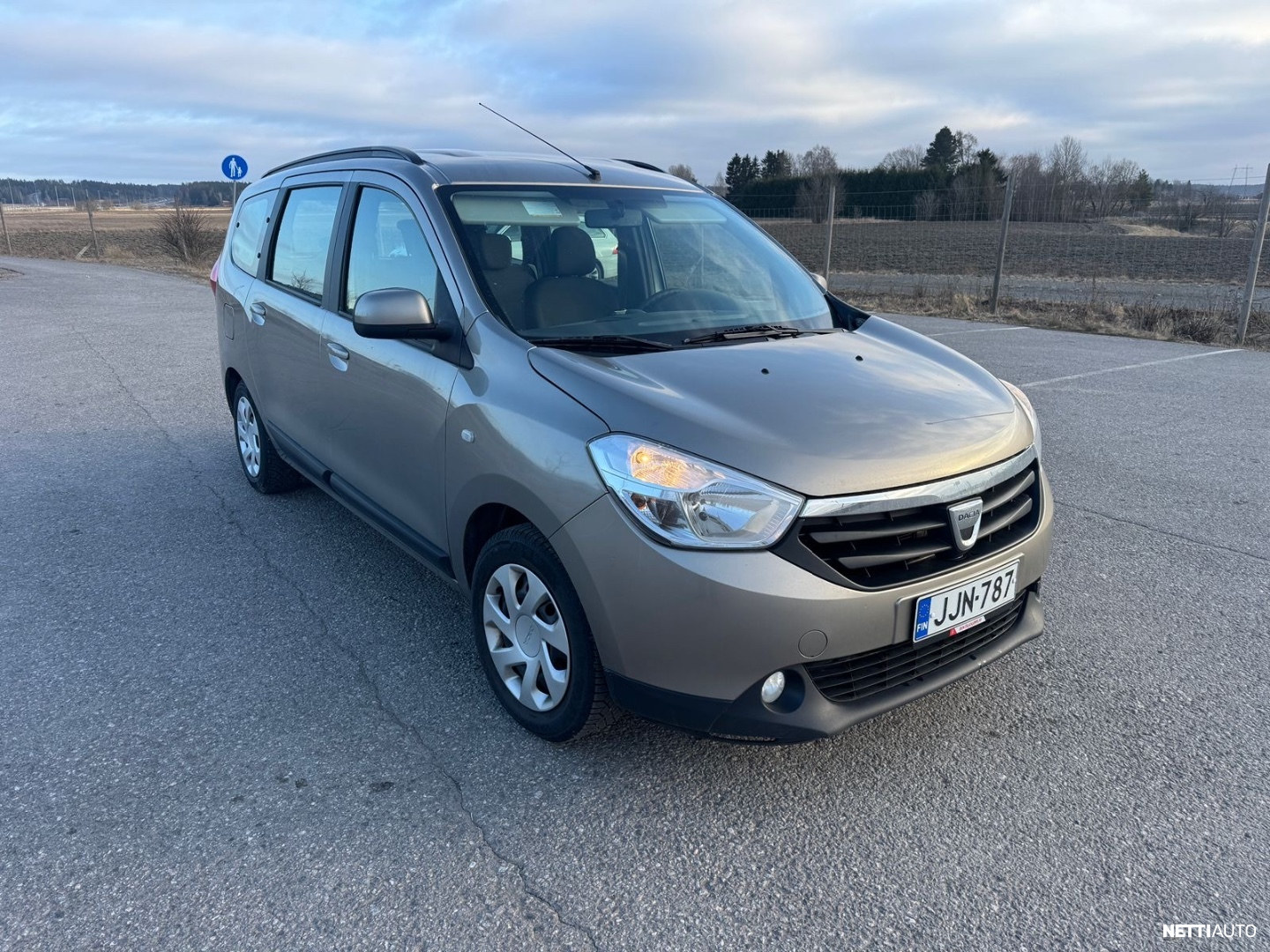 Dacia Lodgy