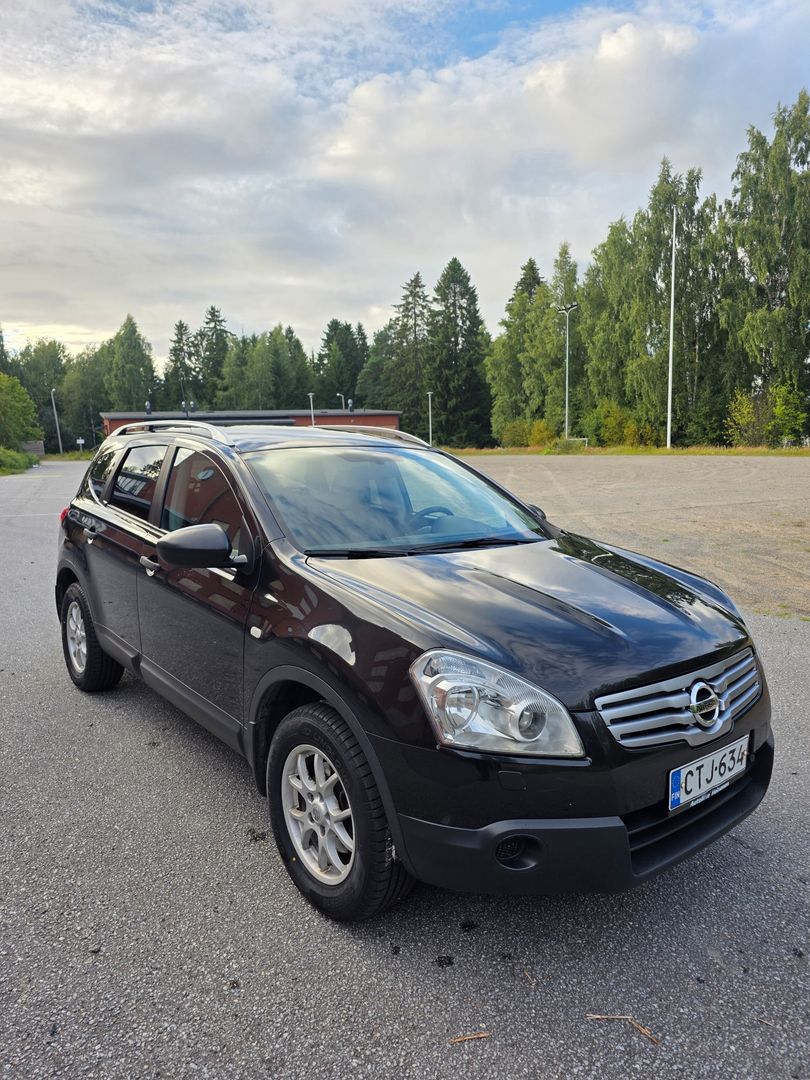 Nissan Qashqai+2