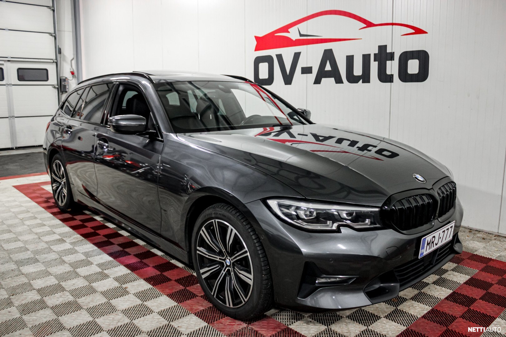 BMW 320