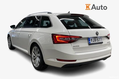 Skoda Superb 2018, photo 2/31