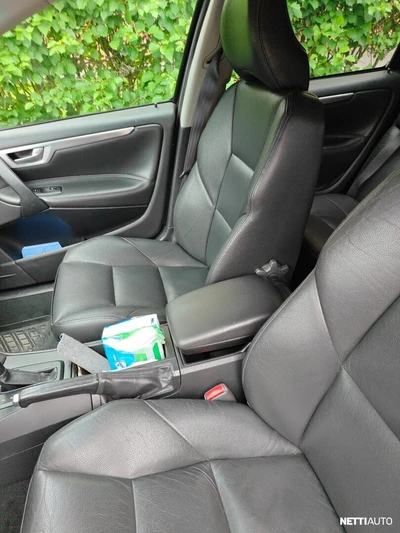 Volvo V70 2004, kuva 7/14