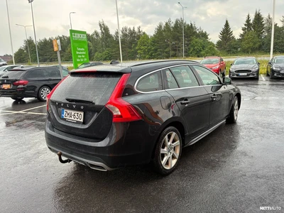 Volvo V60 V60 Farmari (AC) 4ov 2400cm3 A 2013, photo 2/5