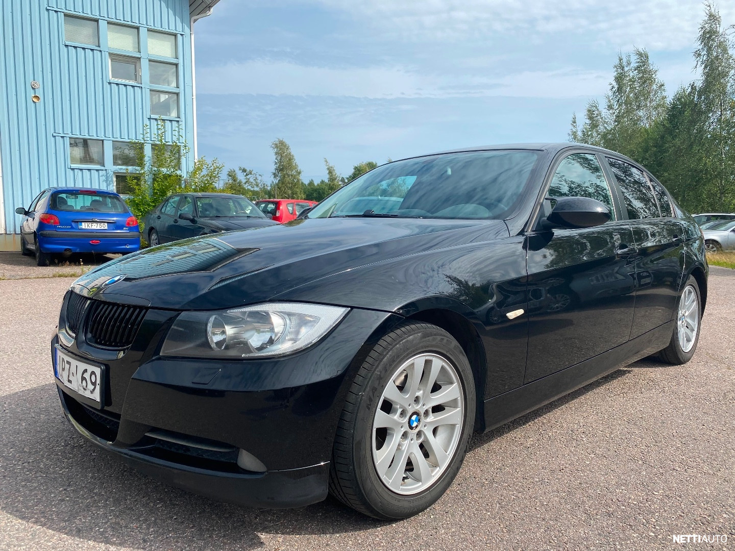 BMW 320