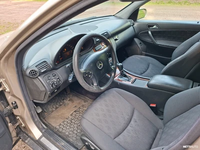 Mercedes-Benz C 200 CDI 2004, photo 6/7